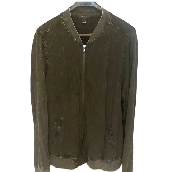 torrid Jackets & Blazers - Torrid 2X black bomber with faded  wash excellent condition